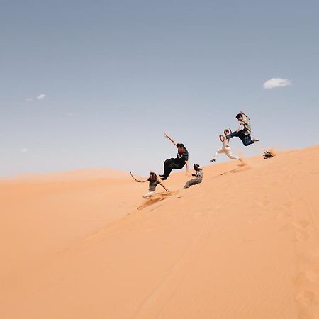 Luxury Maktoub Hotell Merzouga Eksteriør bilde