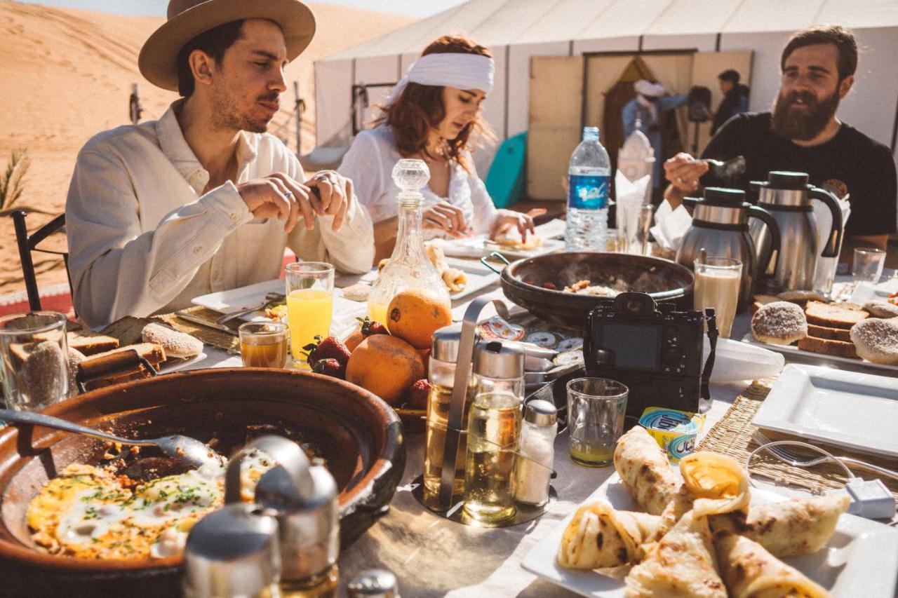 Luxury Maktoub Hotell Merzouga Eksteriør bilde