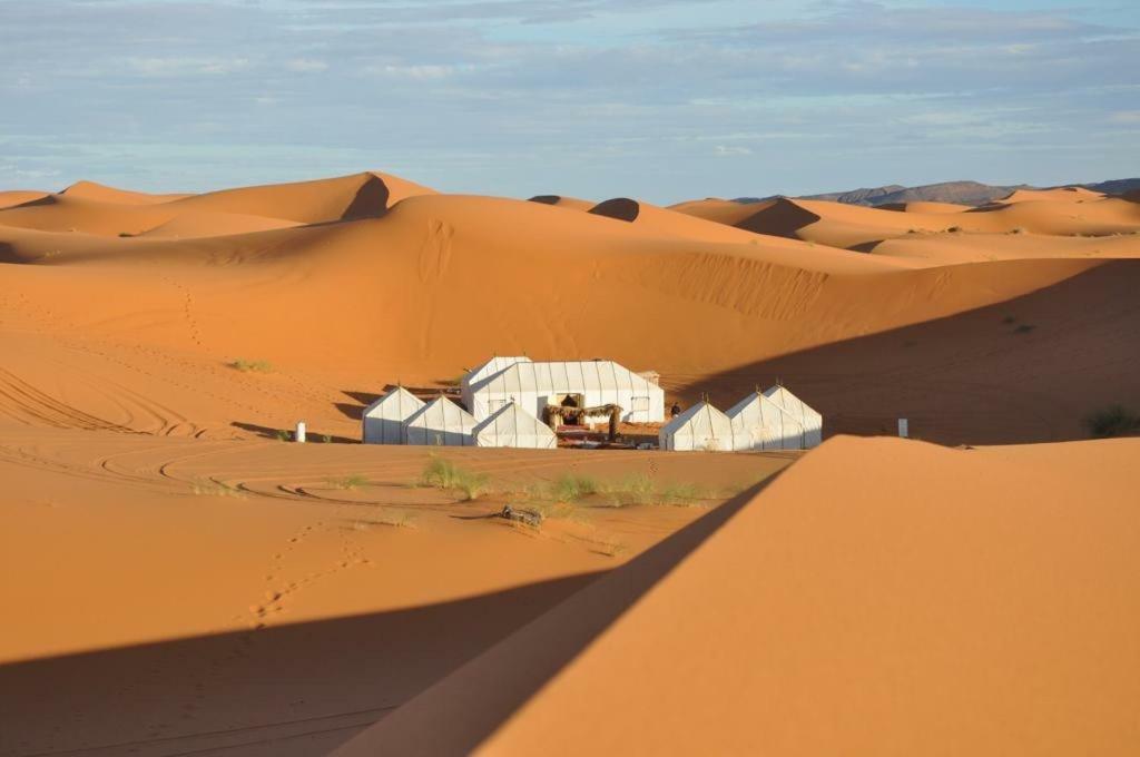 Luxury Maktoub Hotell Merzouga Eksteriør bilde